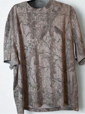 Abercrombie & Fitch Men's
Premium Camo Heavyweight 2.0 Tee